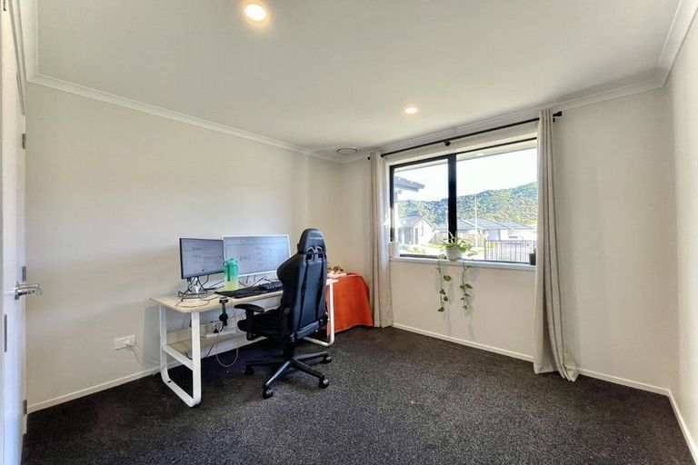 Photo of property in 19 Te Ara O Toroa, Wainuiomata, Lower Hutt, 5014