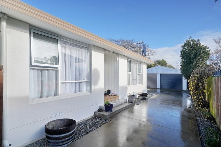 Photo of property in 2/53 Bassett Street, Burwood, Christchurch, 8083