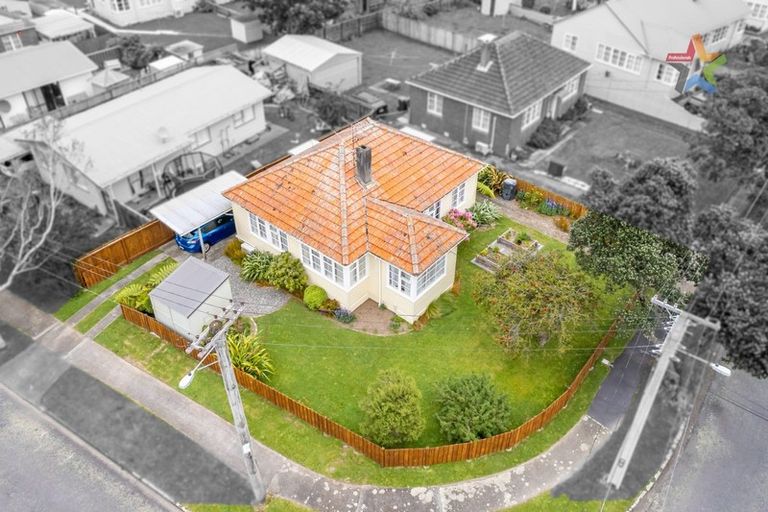 Photo of property in 38 Hunter Street, Taita, Lower Hutt, 5011