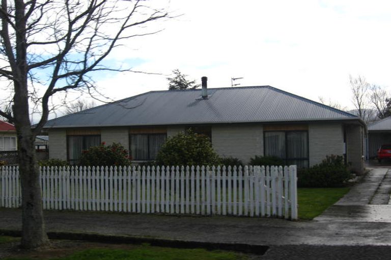 Photo of property in 36 Wyndham Street, Carterton, 5713