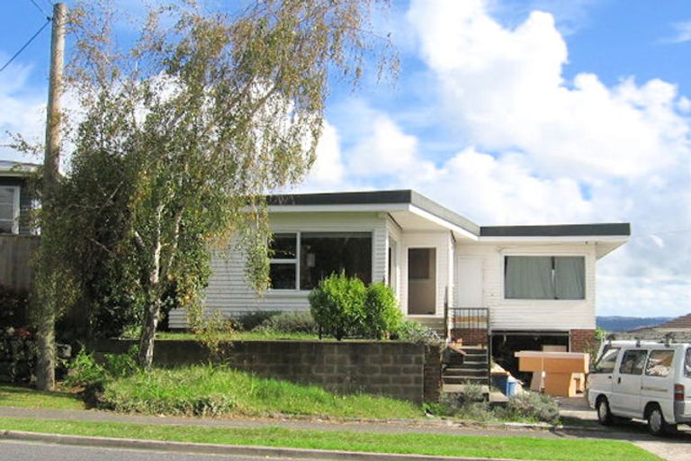 Photo of property in 35 Pleasant Road, Glen Eden, Auckland, 0602