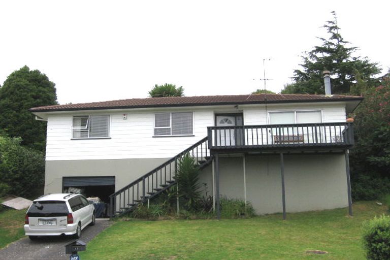 Photo of property in 12 Telstar Place, Beach Haven, Auckland, 0626