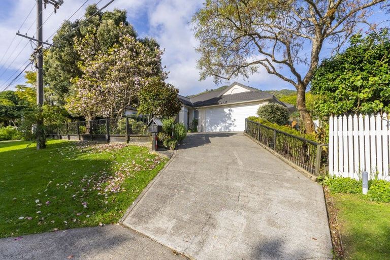 Photo of property in 41a Winara Avenue, Waikanae, 5036