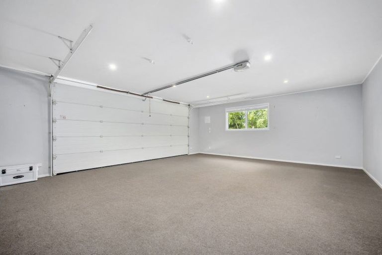 Photo of property in 949 State Highway 16, Waimauku, 0812