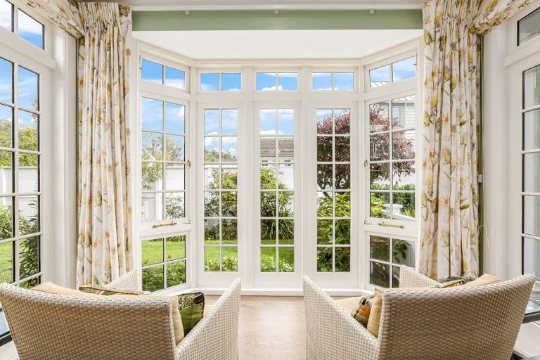 Photo of property in 6 Cheviot Road, Lowry Bay, Lower Hutt, 5013