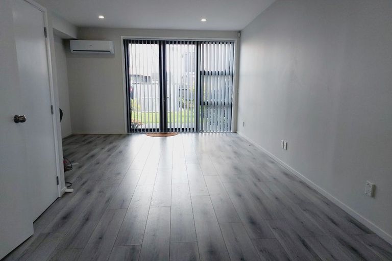 Photo of property in 4 Dignity Street, Papakura, 2110