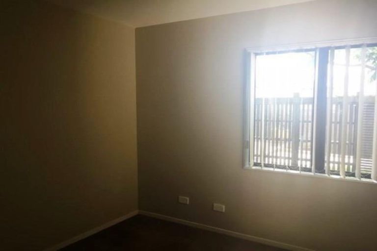 Photo of property in 4 Opito Way, East Tamaki, Auckland, 2013