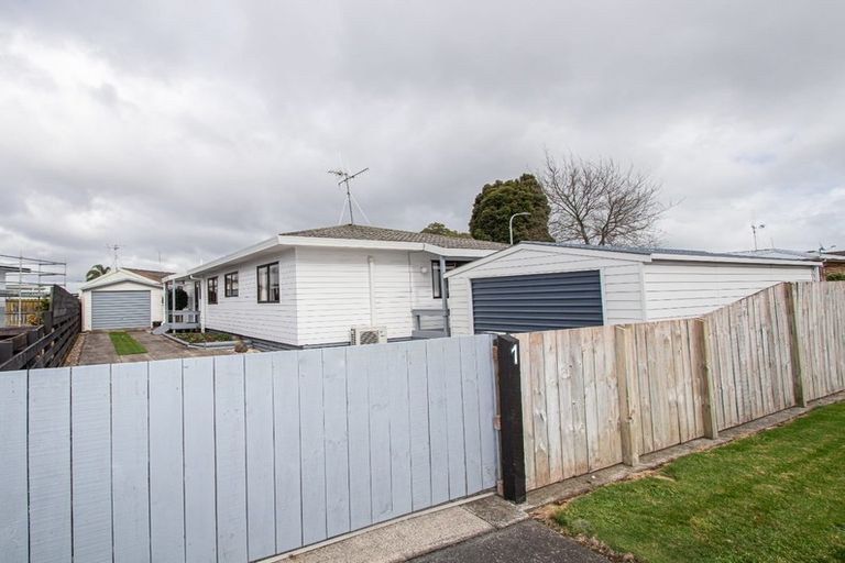 Photo of property in 1 Beadle Place, St Andrews, Hamilton, 3200