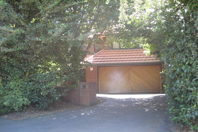 Photo of property in 2/33 Athol Terrace, Upper Riccarton, Christchurch, 8041