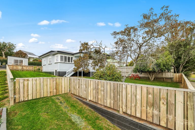 Photo of property in 137 Collins Avenue, Te Awamutu, 3800