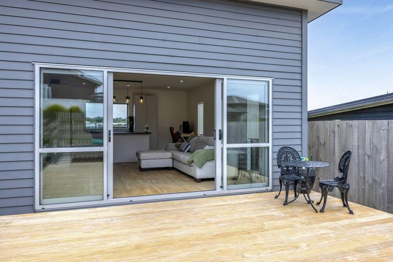 Photo of property in 5a Hinz Lane, Bell Block, New Plymouth, 4312