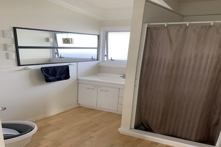 Photo of property in 1/102 Brightside Road, Stanmore Bay, Whangaparaoa, 0932