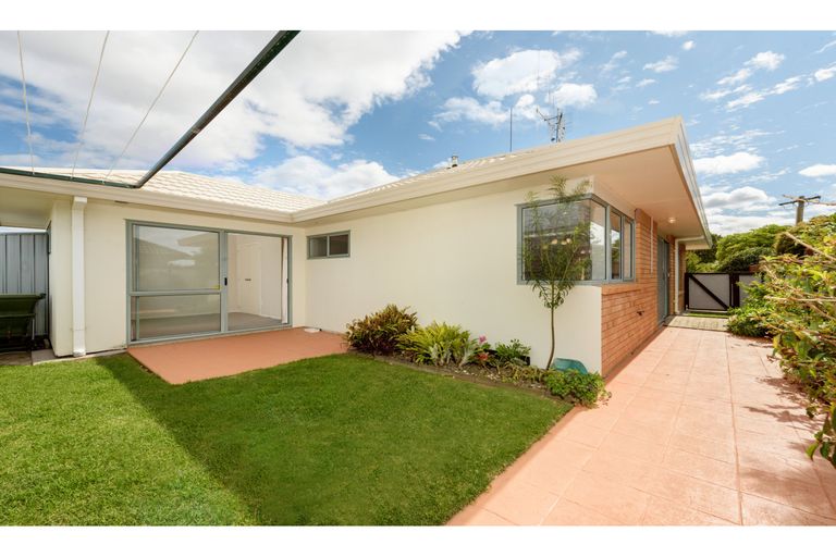 Photo of property in 1 Pemberton Way, Greerton, Tauranga, 3112