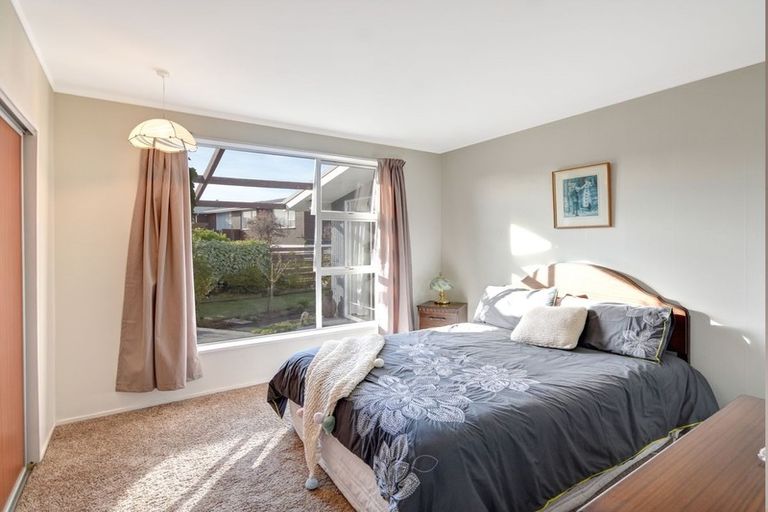 Photo of property in 8 Estuary Crescent, Fairfield, Dunedin, 9018