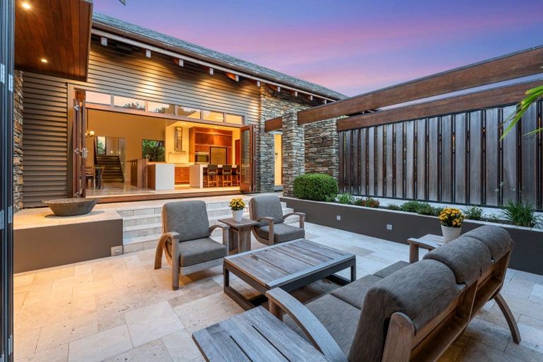 Photo of property in 42 Porterfield Road, Whitford, Howick, 2571