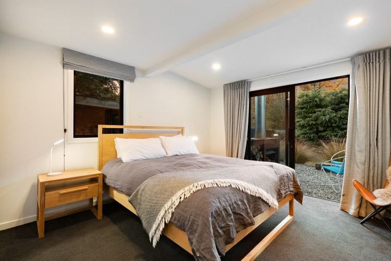 Photo of property in 24 Wiltshire Street, Arrowtown, 9302