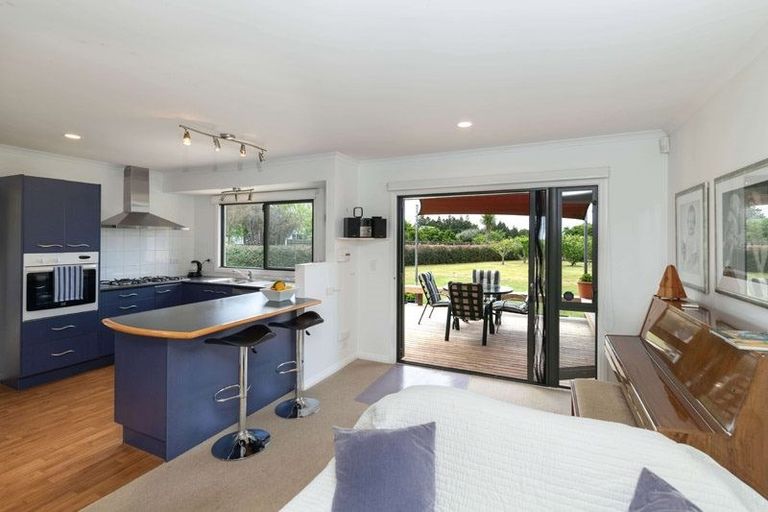 Photo of property in 32 Edkins Road, Kerikeri, 0230