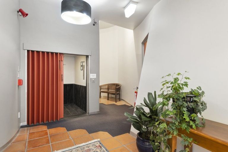 Photo of property in 6 City Apartments, 11c Ghuznee Street, Te Aro, Wellington, 6011