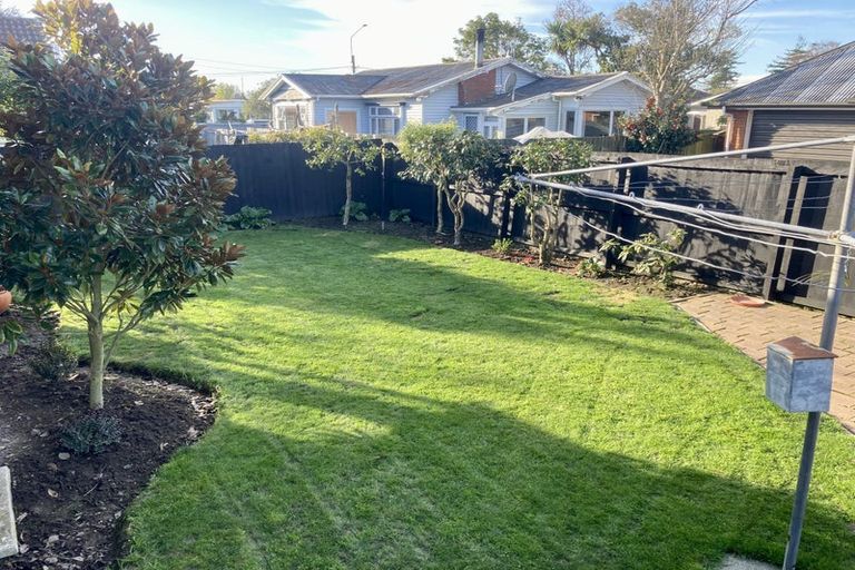 Photo of property in 2/50 Chipping Lane, Redwood, Christchurch, 8051