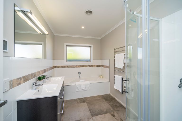 Photo of property in 162 East Street, Greytown, 5712