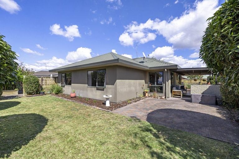 Photo of property in 34 Cate Road, Rototuna North, Hamilton, 3210