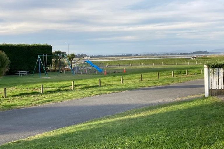 Photo of property in 44 Rotten Row, Waikuku Beach, 7473