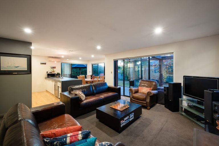 Photo of property in 57 Rob Roy Lane, Wanaka, 9305