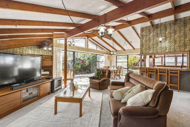 Photo of property in 55 Blakeborough Drive, Forrest Hill, Auckland, 0620