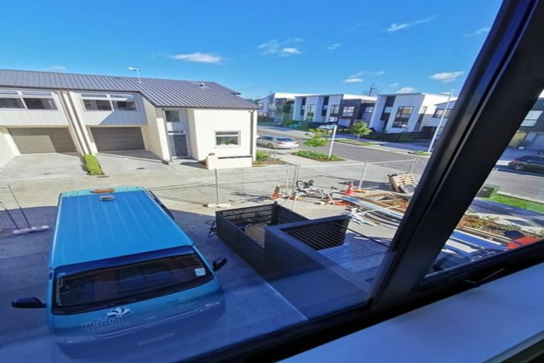 Photo of property in 46 Walter Merton Road, Hobsonville, Auckland, 0616
