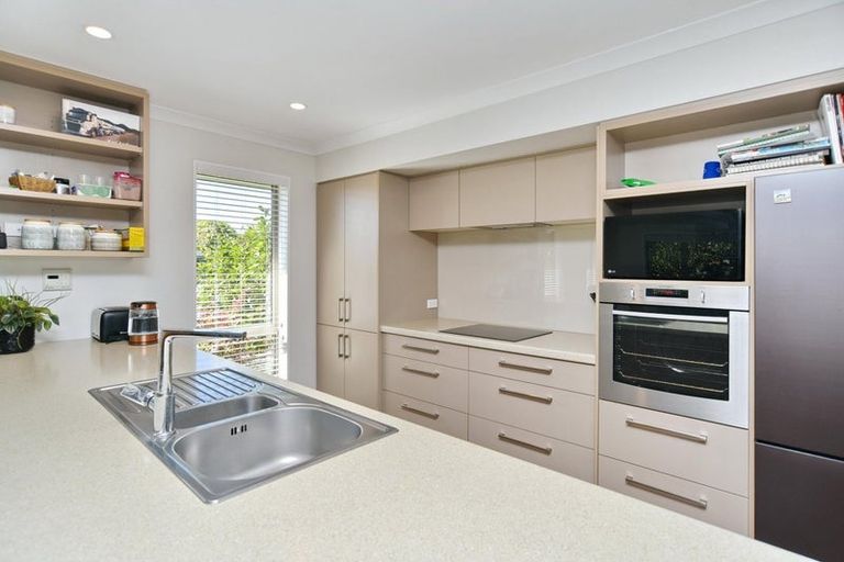 Photo of property in 7 Walnut Way, Rangiora, 7400