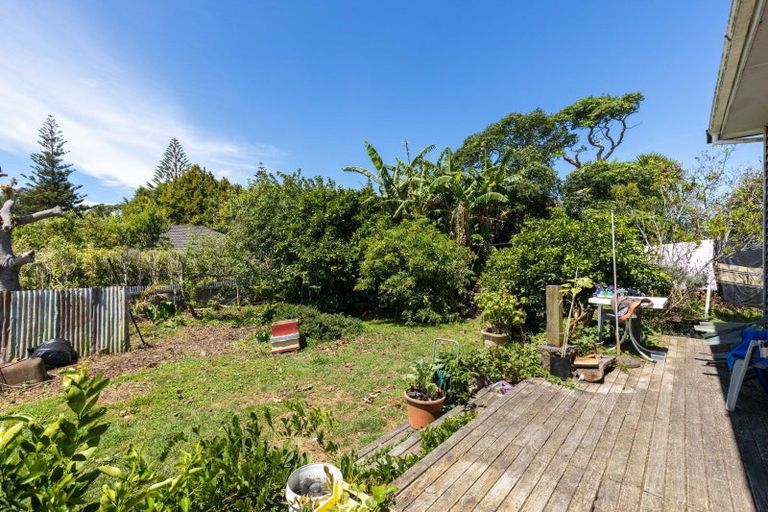 Photo of property in 82 Domett Street, Waitara, 4320