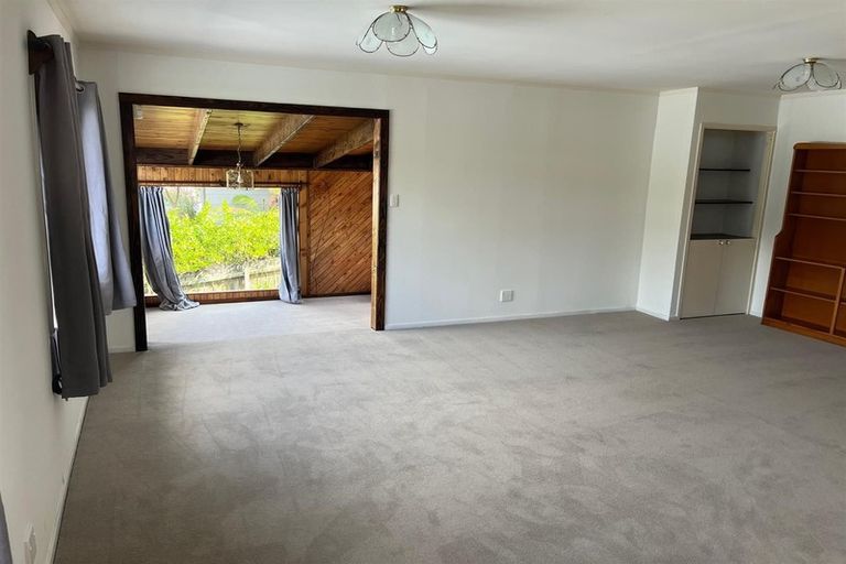 Photo of property in 13 Sispara Place, Beach Haven, Auckland, 0626