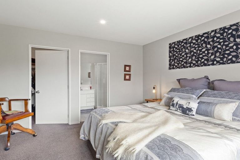 Photo of property in 59 Grimseys Road, Redwood, Christchurch, 8051