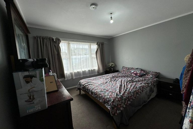 Photo of property in 12a Miles Avenue, Papatoetoe, Auckland, 2025