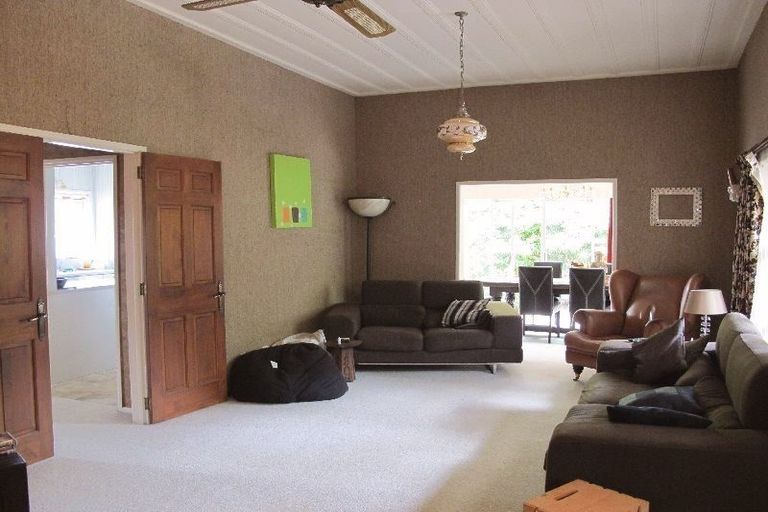 Photo of property in 113 Beach Road, Castor Bay, Auckland, 0620