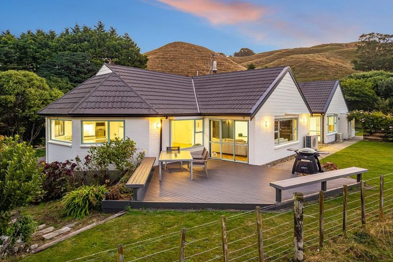 Photo of property in 274 Valley Road, Paraparaumu, 5032