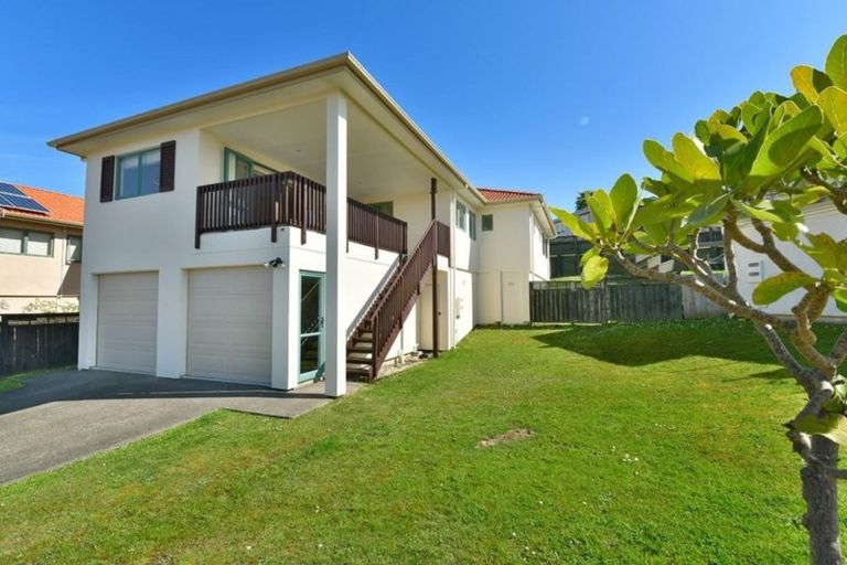 Photo of property in 16 Clea View, Gulf Harbour, Whangaparaoa, 0930