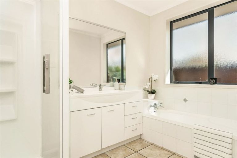 Photo of property in 4 Gresham Place, Rototuna North, Hamilton, 3210