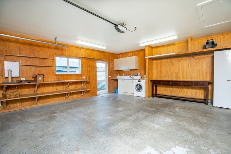 Photo of property in 196 East Street, Greytown, 5712