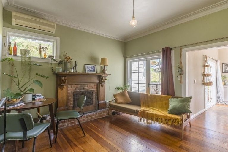 Photo of property in 69 Waimea Road, Waikanae Beach, Waikanae, 5036