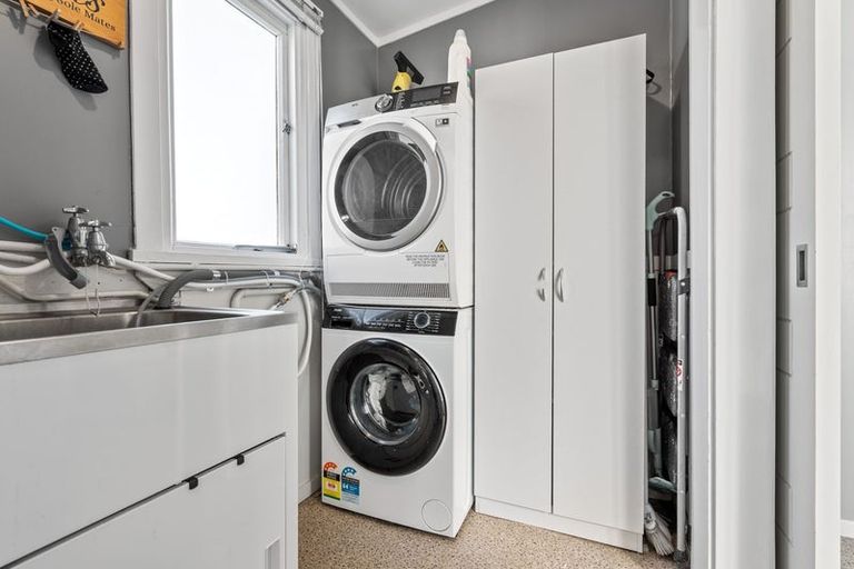 Photo of property in 52 Melbourne Street, South Dunedin, Dunedin, 9012