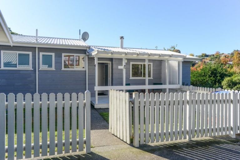 Photo of property in 4 Toop Street, Havelock North, 4130