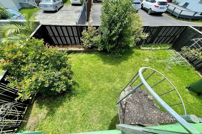 Photo of property in 3/8 Koromiko Street, New Lynn, Auckland, 0600