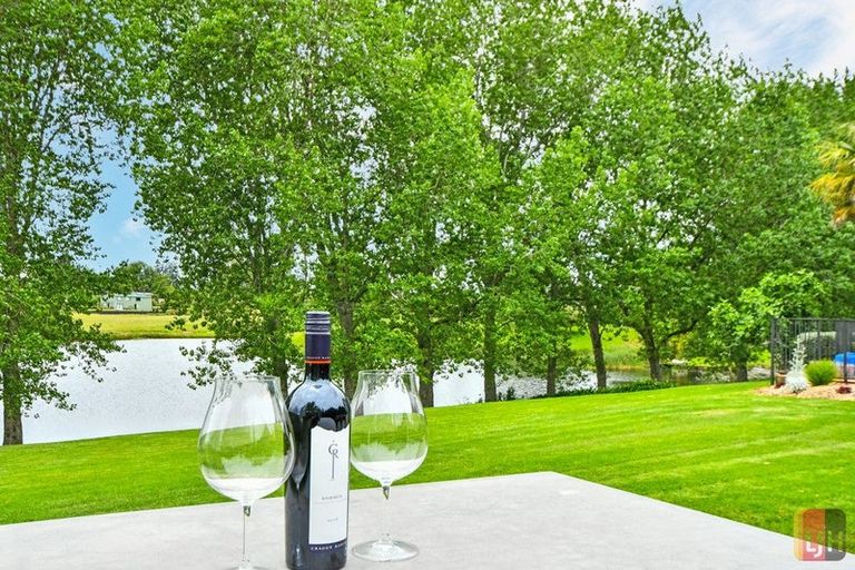 Photo of property in 70 Manuwai Lane, Karaka, Drury, 2578