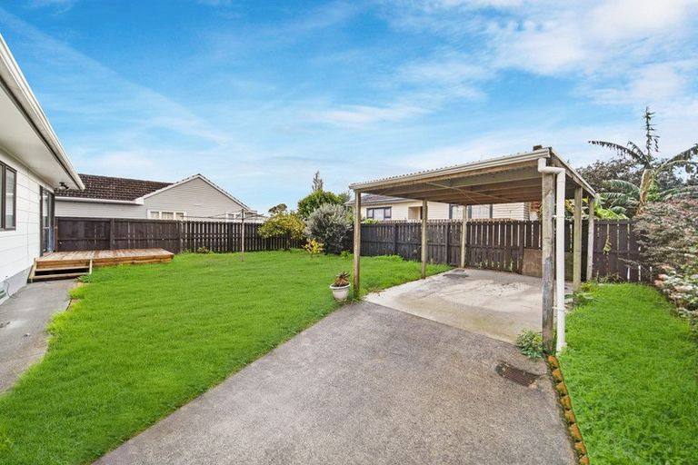 Photo of property in 2/13 John Street, Mangere East, Auckland, 2024