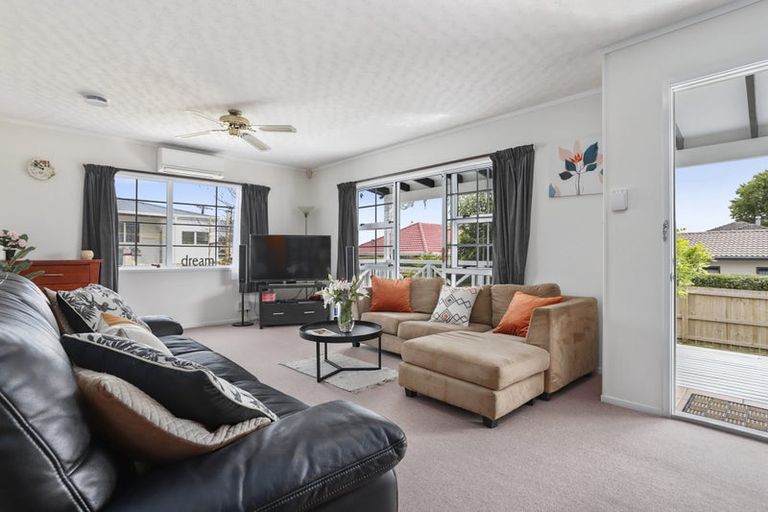Photo of property in 2/56 James Laurie Street, Henderson, Auckland, 0612