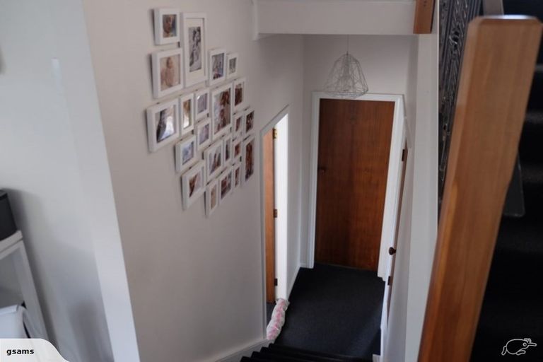 Photo of property in 132 Wadestown Road, Wadestown, Wellington, 6012