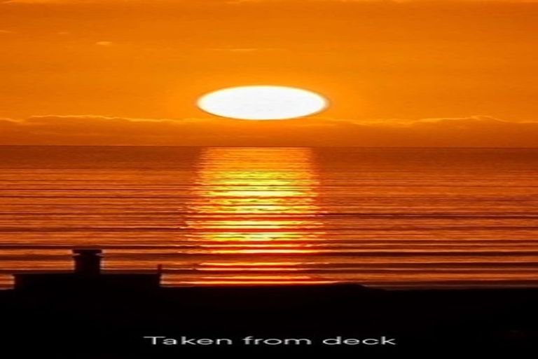 Photo of property in 2 Kapiti Terrace, Castlecliff, Whanganui, 4501