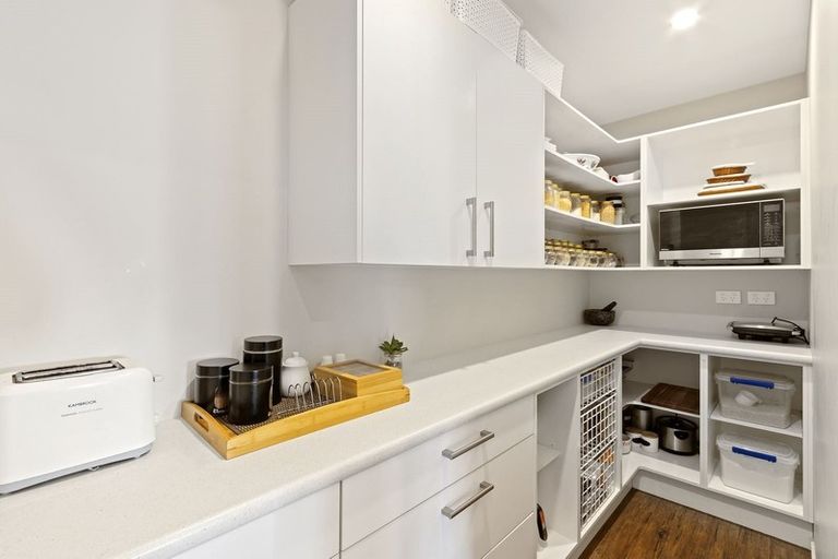 Photo of property in 8 Bargrove Close, Halswell, Christchurch, 8025