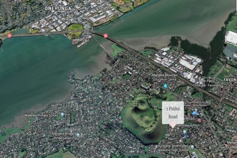 Photo of property in 7 Putini Road, Mangere Bridge, Auckland, 2022